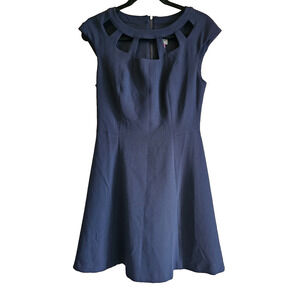 Vince Camuto little black dress with cut out neck-flirty yet classic sz 8